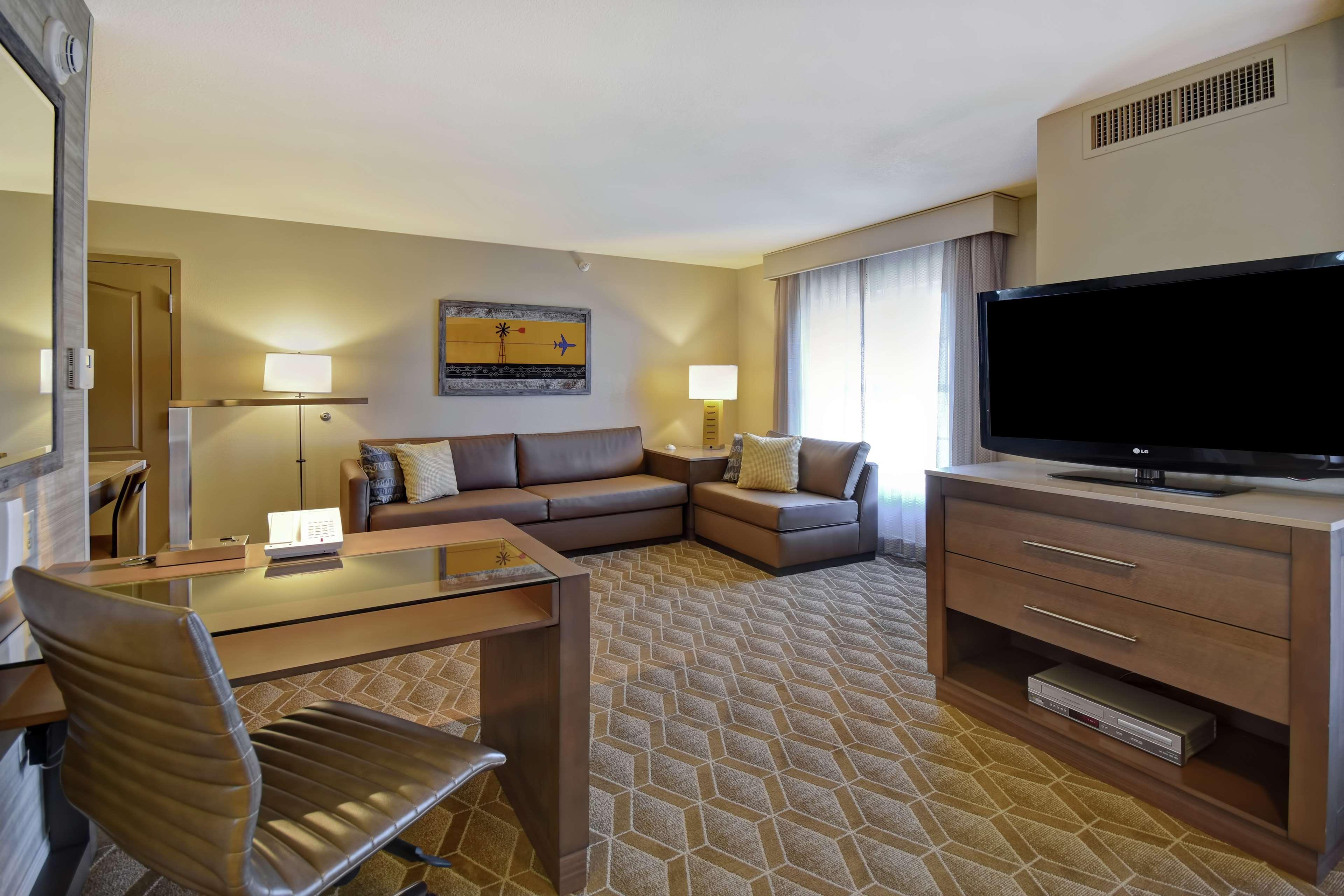 Homewood Suites By Hilton At The Waterfront Wichita Luaran gambar